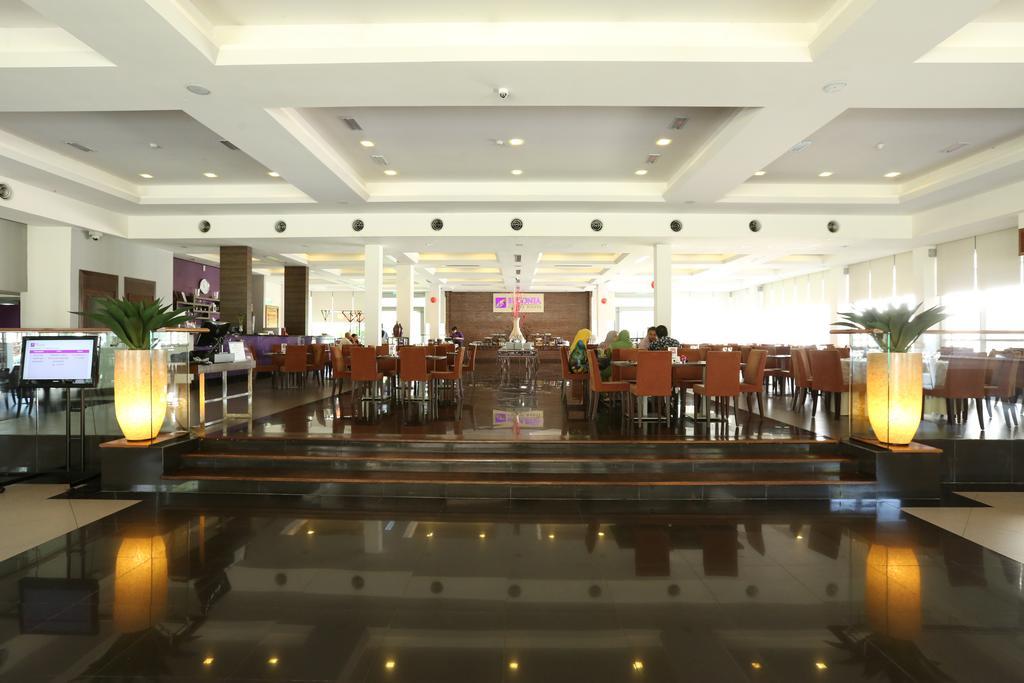 Puri Pujangga Hotel Bangi Esterno foto